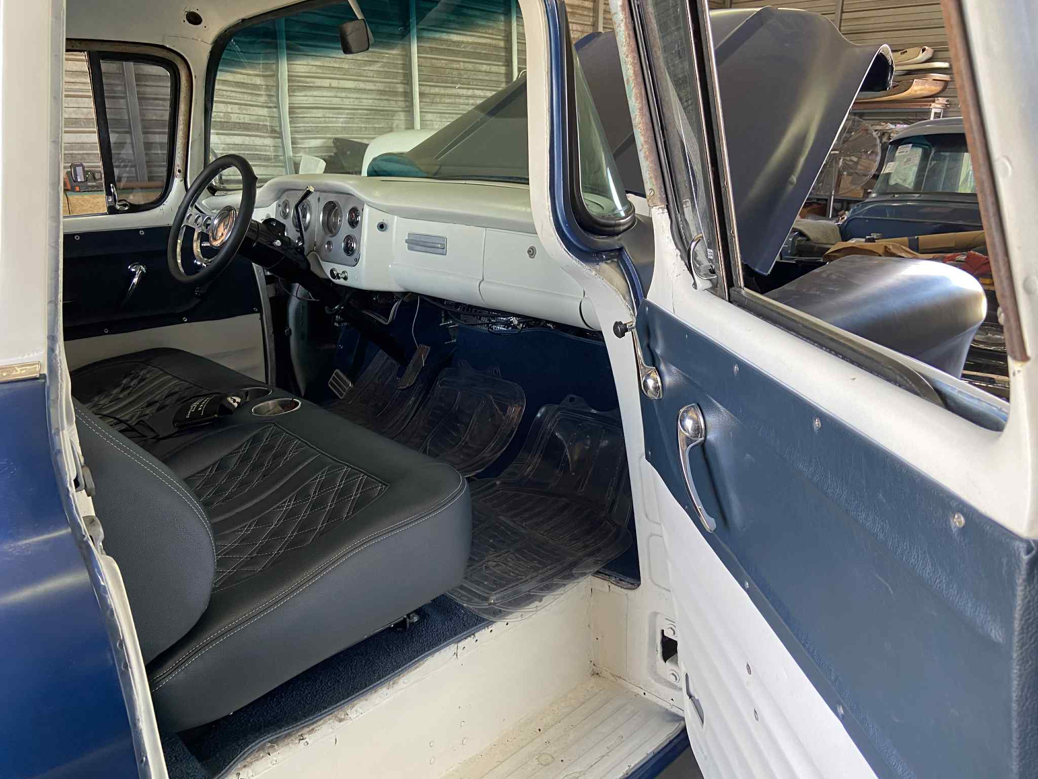 
								1957 GMC Resto-mod full									