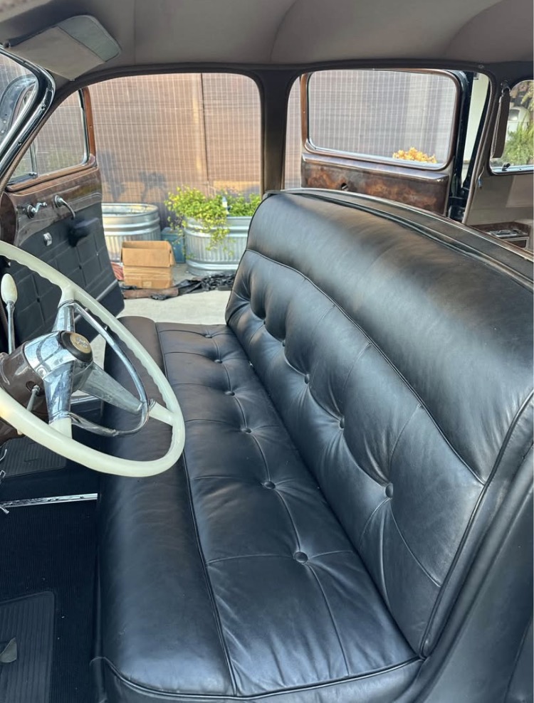 
								1948 Cadillac Series 75 Limousine full									