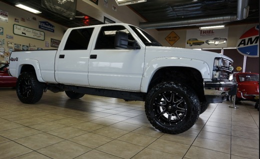 
								2000 Chevrolet C/K 2500 full									