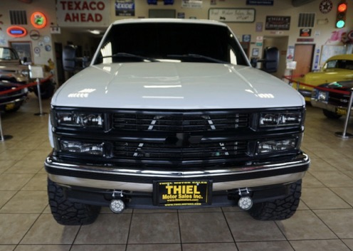 
								2000 Chevrolet C/K 2500 full									