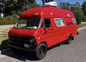 1972 Ford Super Camper 300