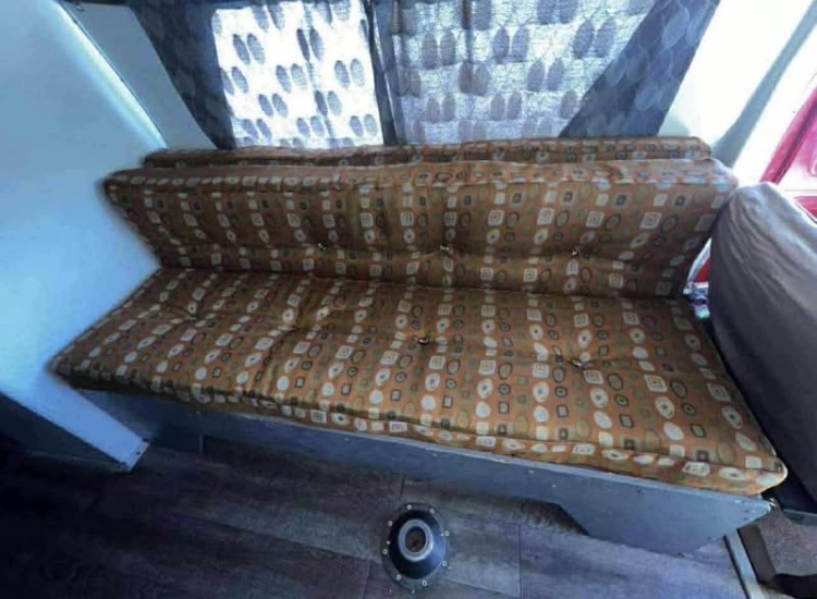 
								1972 Ford Super Camper 300 full									