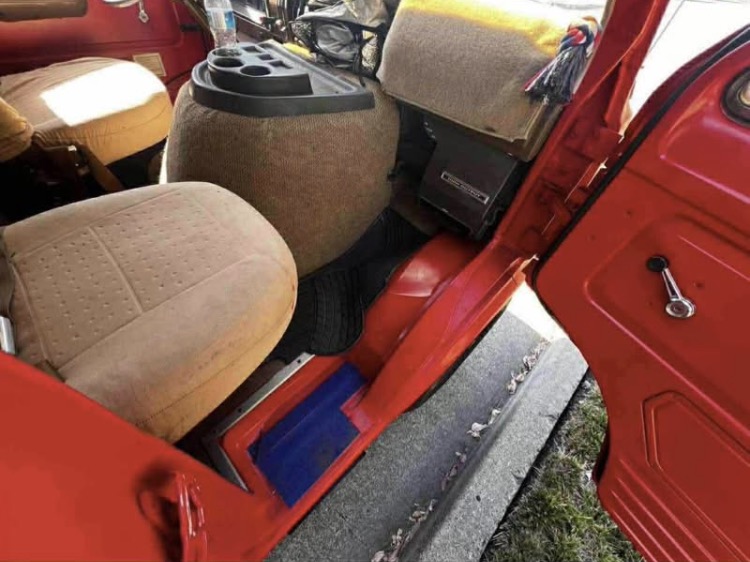 
								1972 Ford Super Camper 300 full									