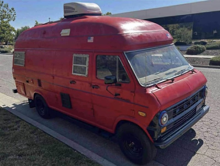 
								1972 Ford Super Camper 300 full									