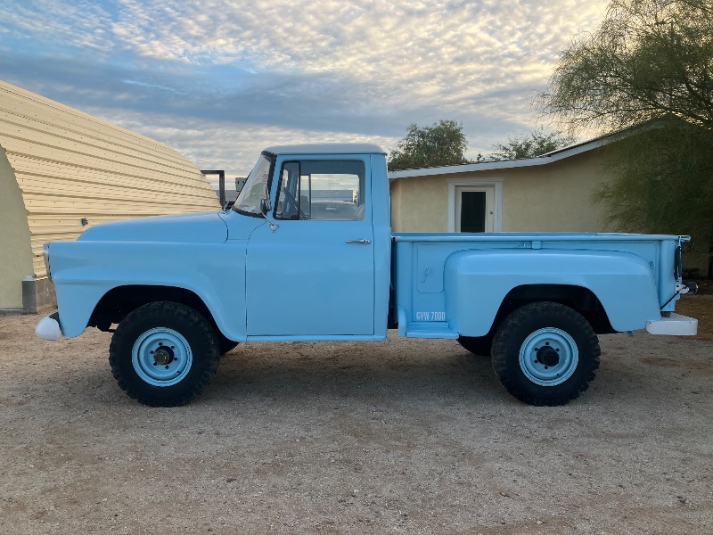 
								1958 A-120 International 4×4 full									