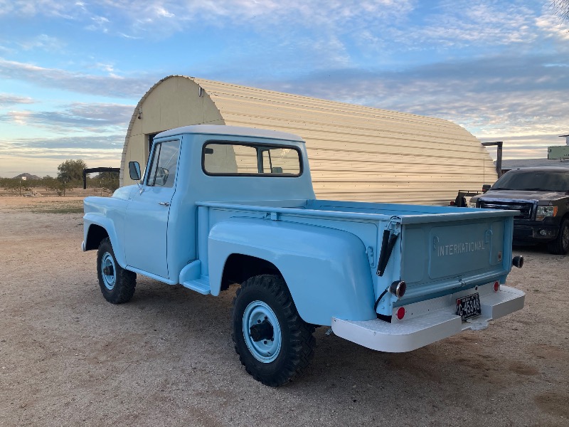 
								1958 A-120 International 4×4 full									