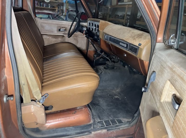 
								1980 Chevrolet 1/2T 4×4 full									