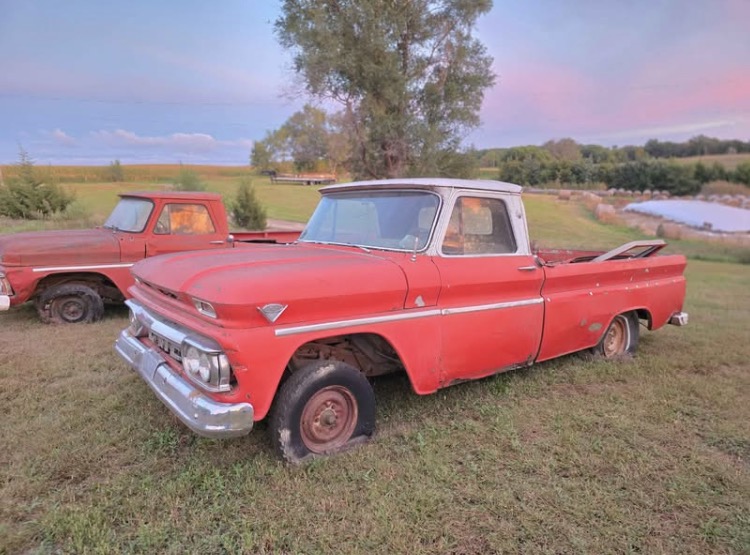 
								1966 GMC Custom 1/2T full									