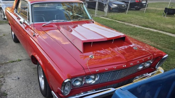 
								1963 Plymouth Savoy Max Wedge full									