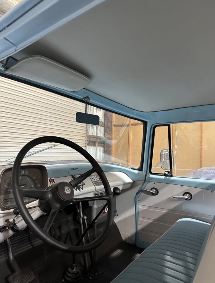 
								1958 A-120 International 4×4 full									