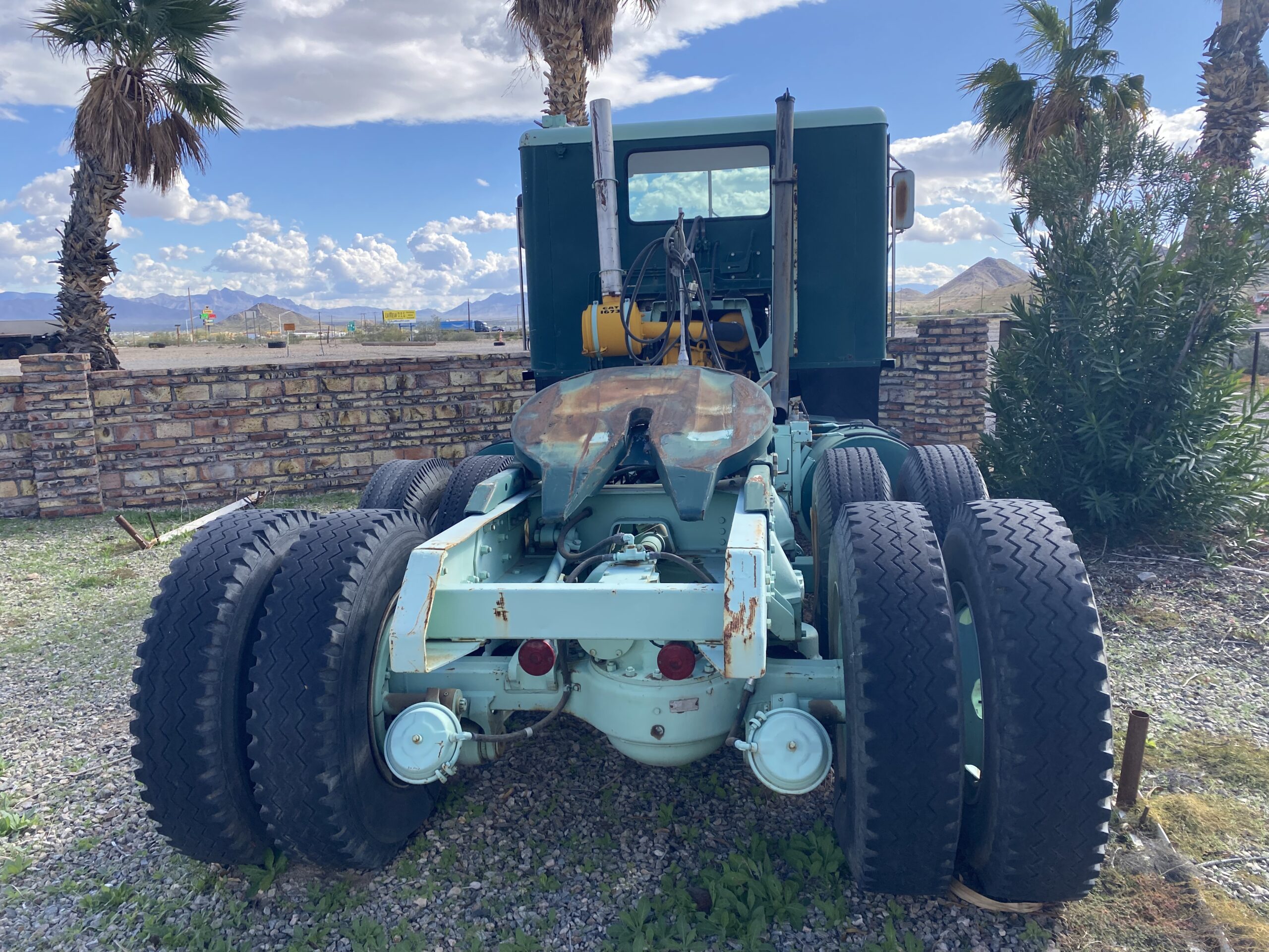 
								1963 Marmon-Herrington HDH Truck Tractor full									