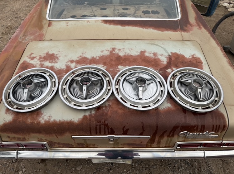 
								1966 Chevrolet Impala SS full									