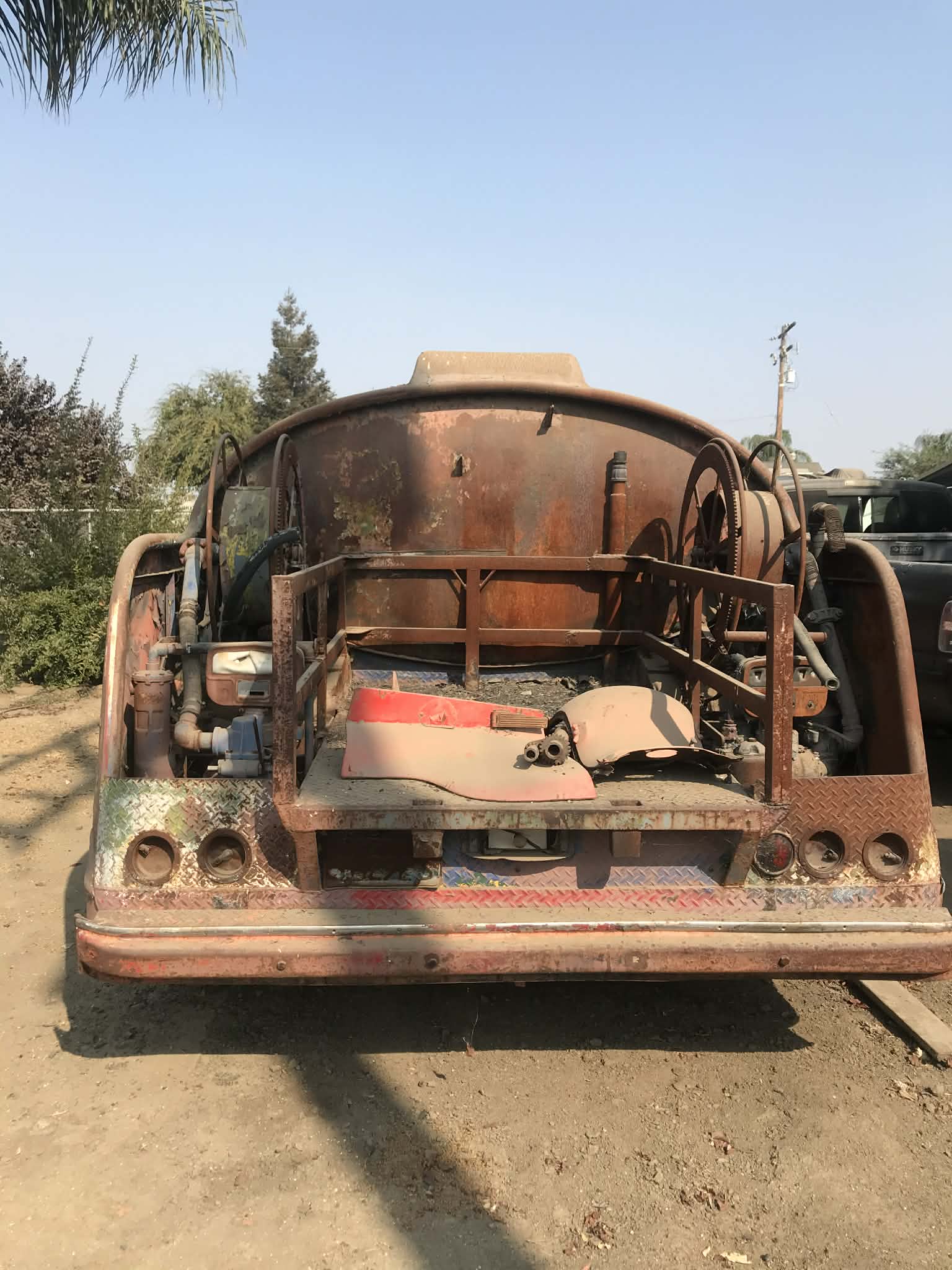 
								1941 Ford COE Tanker full									