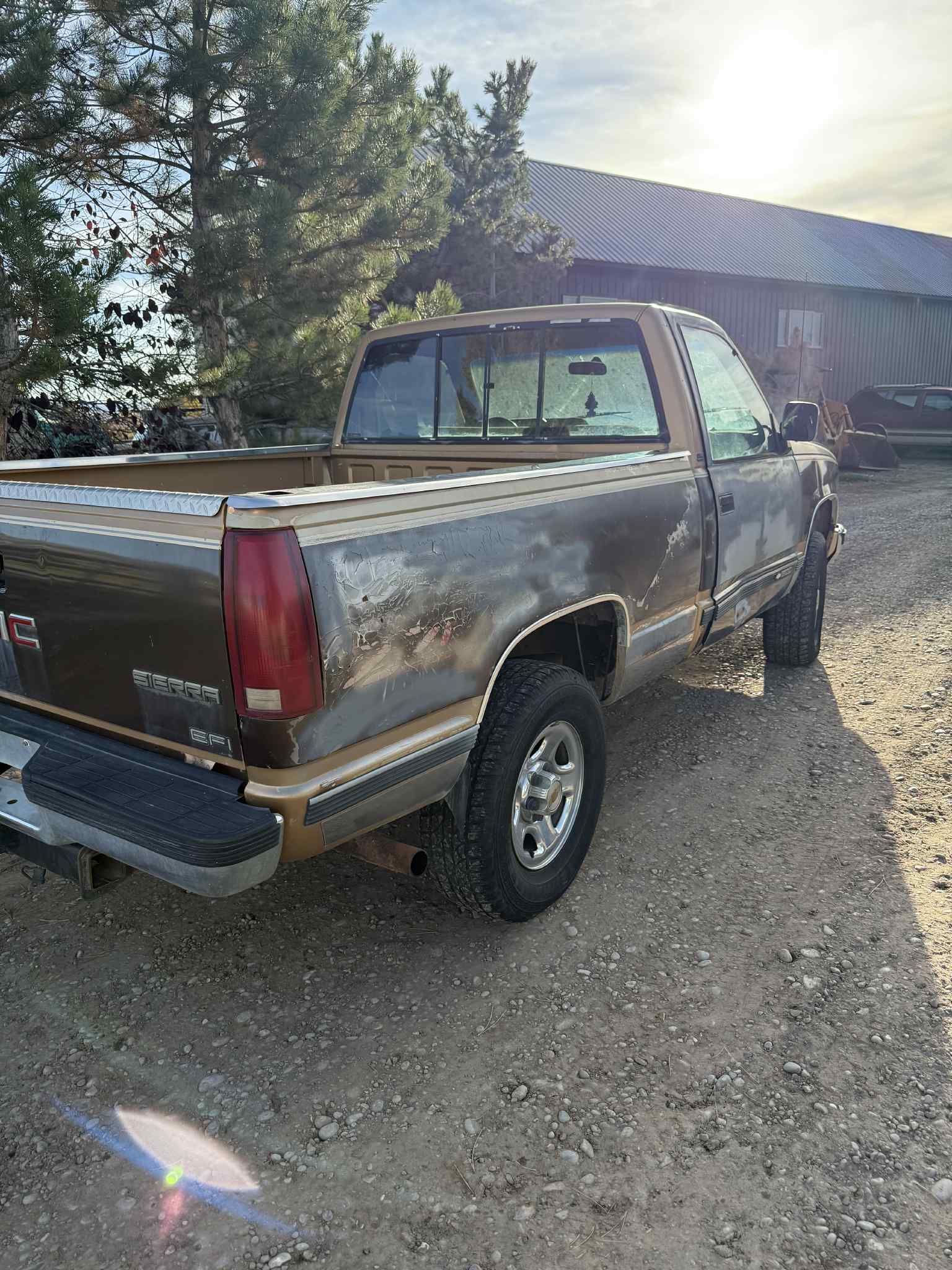
								1988 GMC Sierra full									