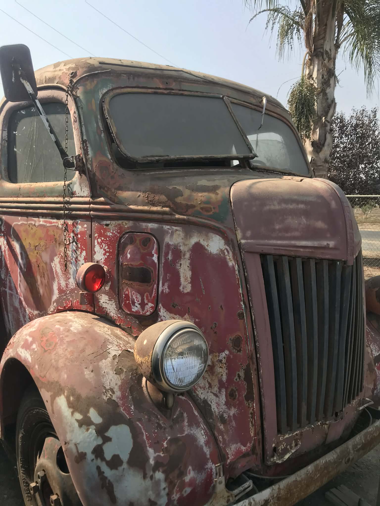 
								1941 Ford COE Tanker full									