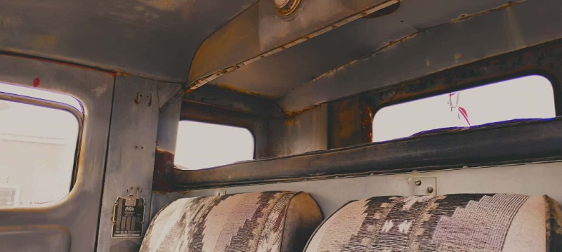 
								1967 White 3000 COE full									