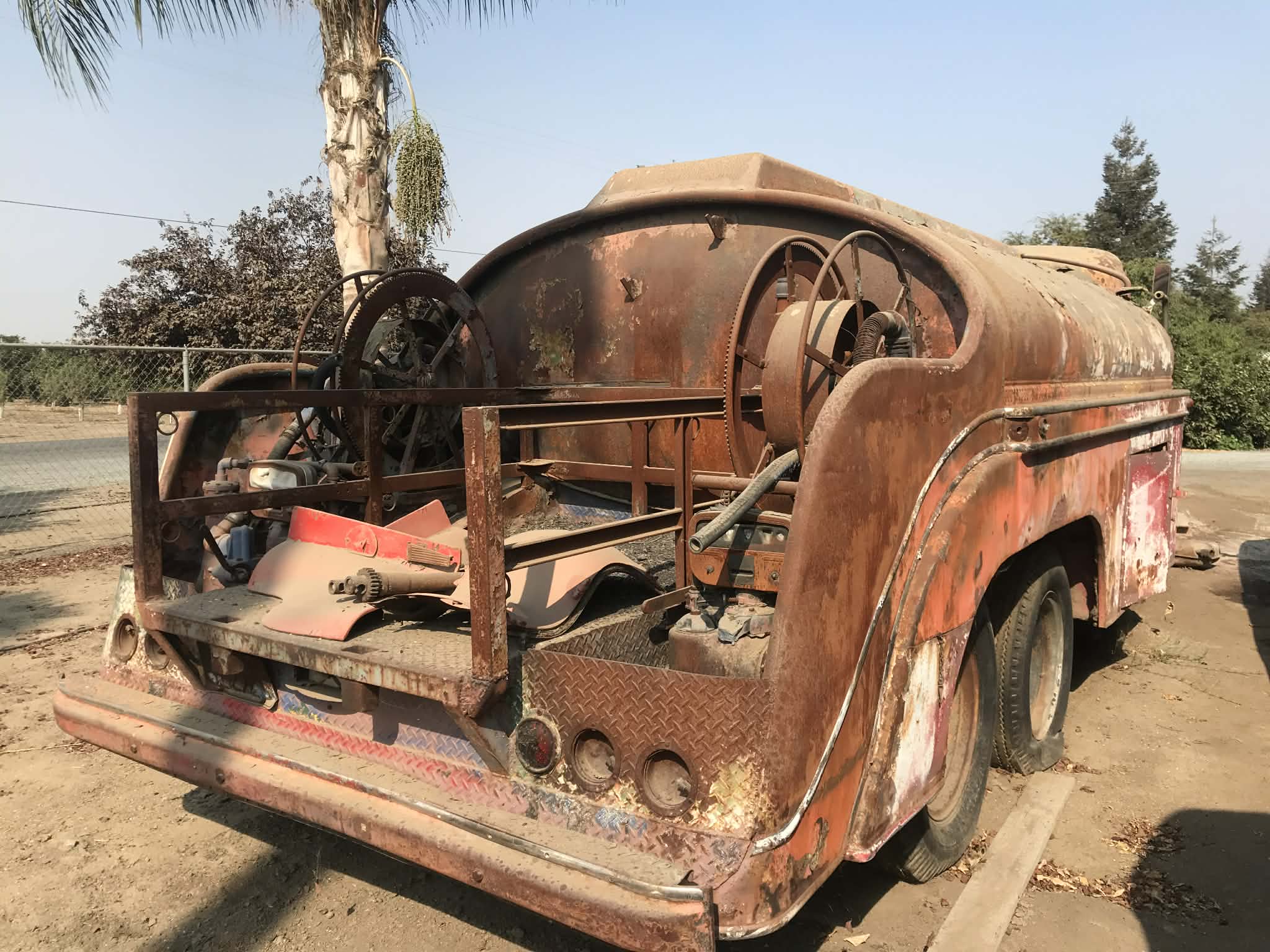 
								1941 Ford COE Tanker full									