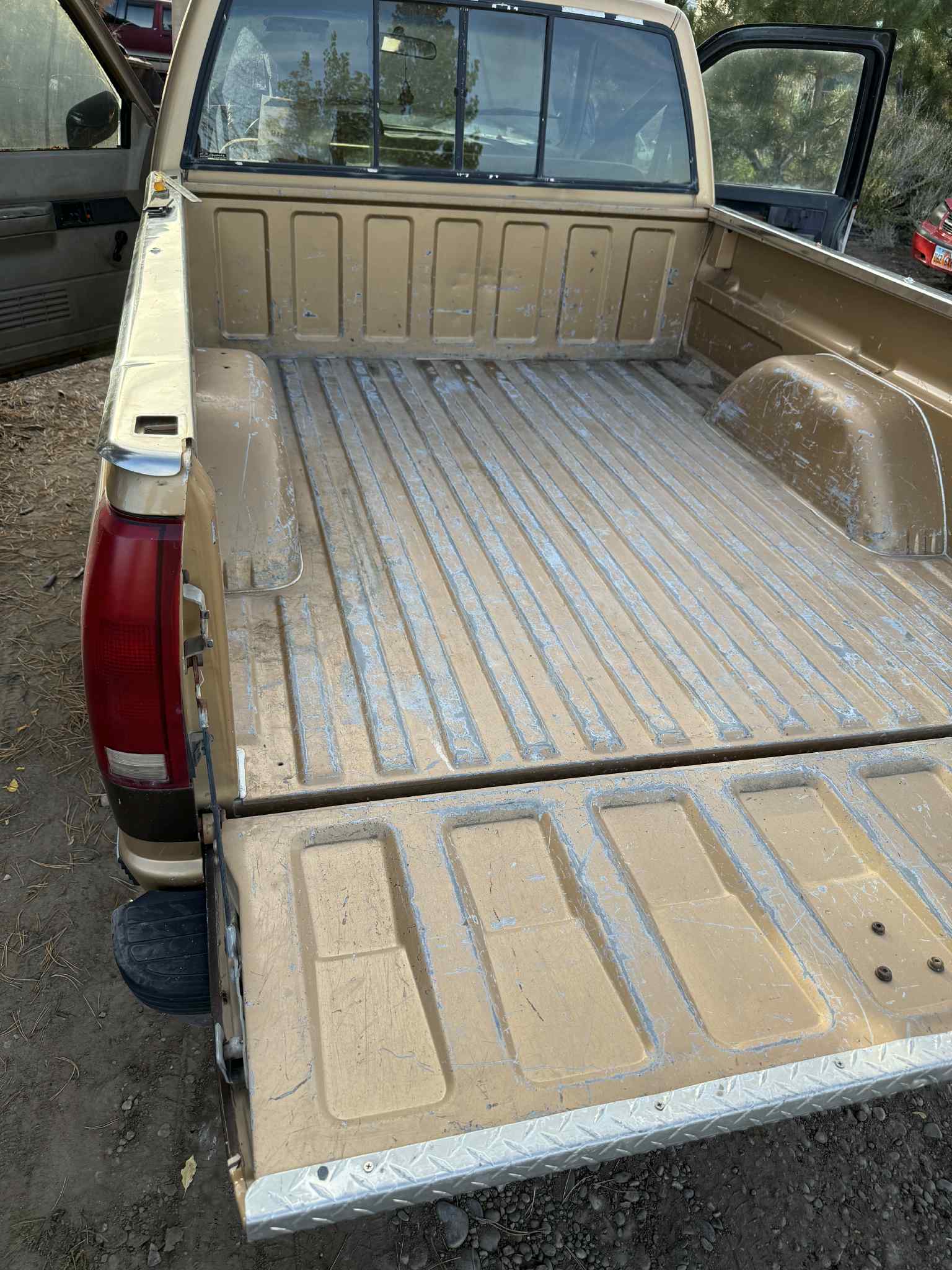 
								1988 GMC Sierra full									