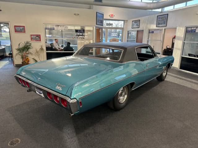 
								1968 Chevrolet Impala full									