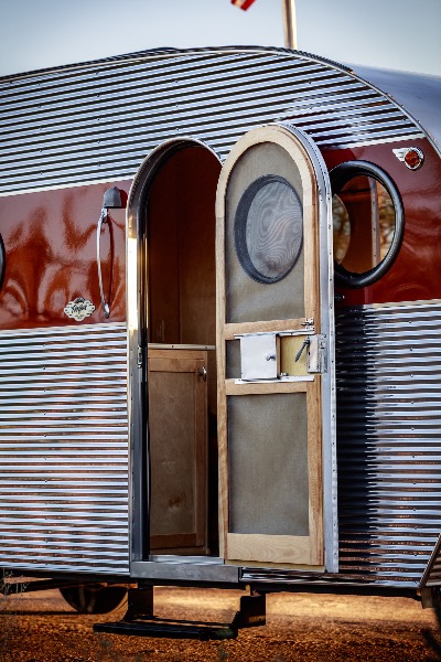 
								1950 Airfloat Land Yacht full									