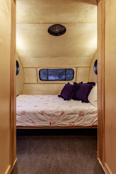 
								1950 Airfloat Land Yacht full									