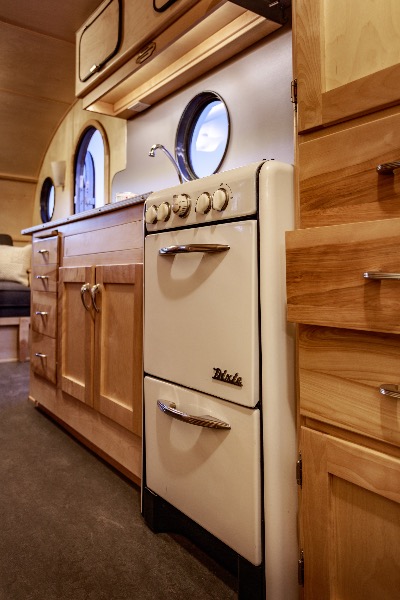 
								1950 Airfloat Land Yacht full									