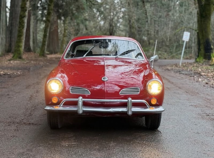 
								1968 Volkswagen Karmann Ghia full									