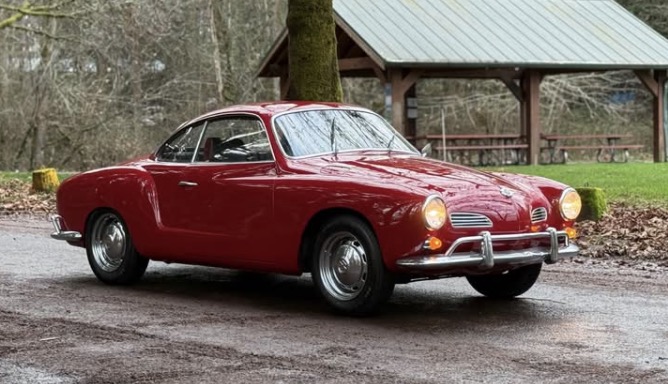 
								1968 Volkswagen Karmann Ghia full									