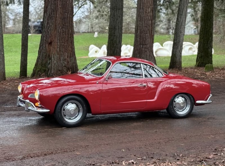 
								1968 Volkswagen Karmann Ghia full									