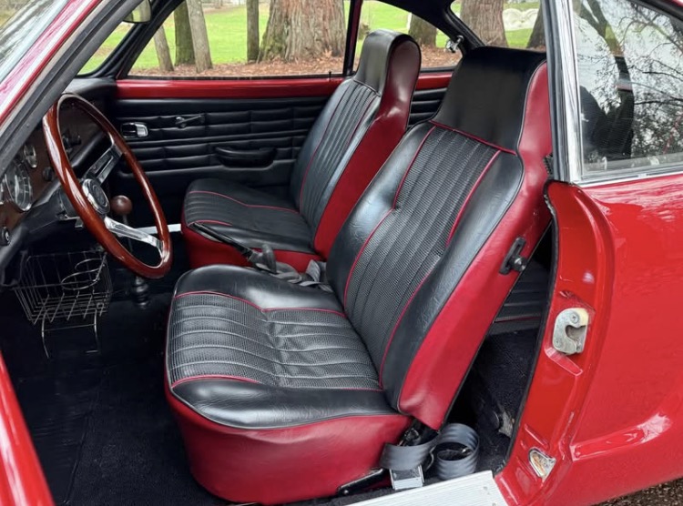 
								1968 Volkswagen Karmann Ghia full									