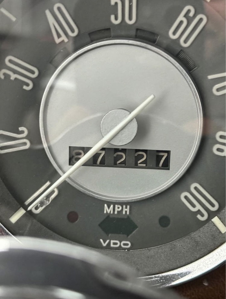 
								1968 Volkswagen Karmann Ghia full									