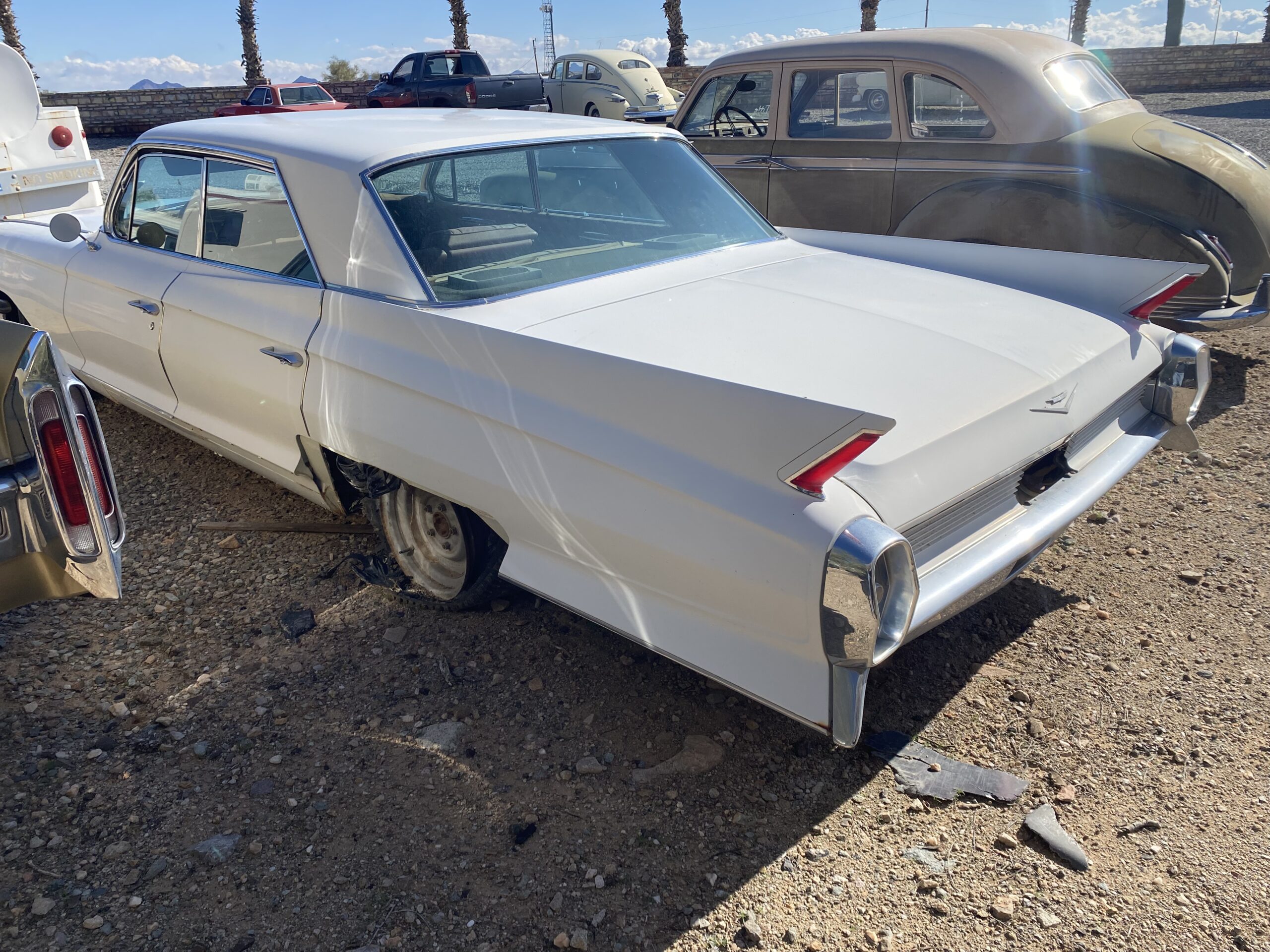 
								1962 Cadillac Series 62 Hardtop full									