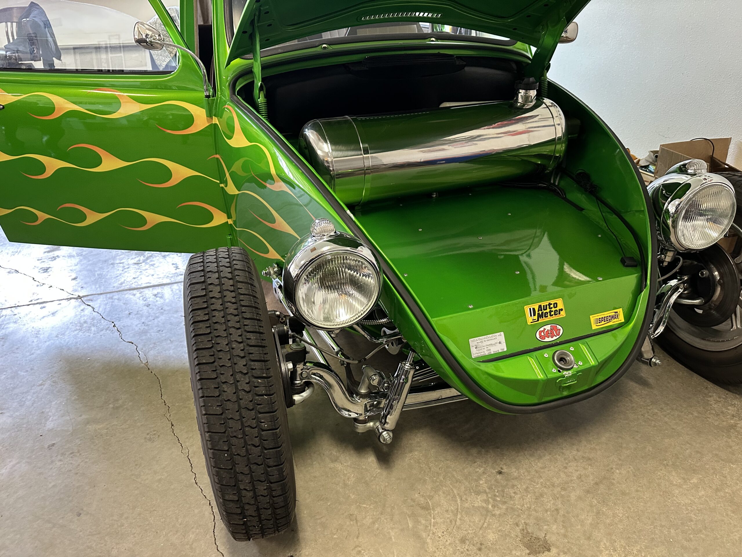 
								1968 Volkswagen Beetle full									