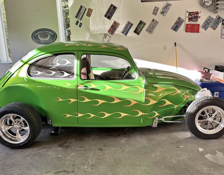 
								1968 Volkswagen Beetle full									