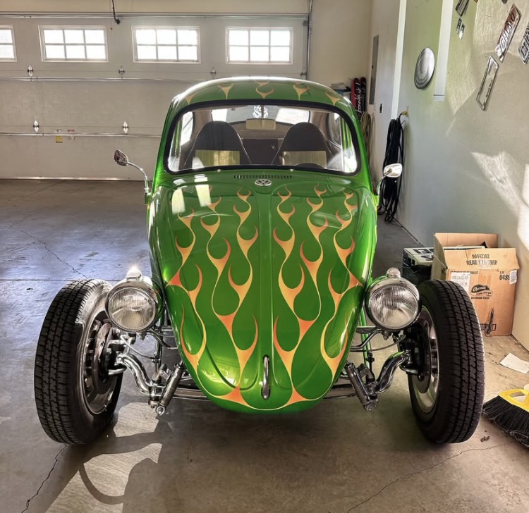 
								1968 Volkswagen Beetle full									