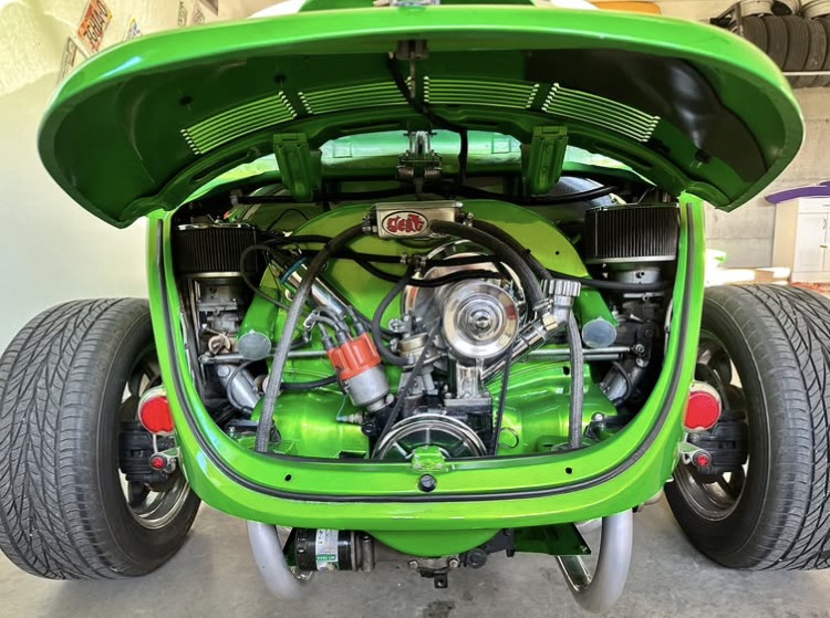 
								1968 Volkswagen Beetle full									