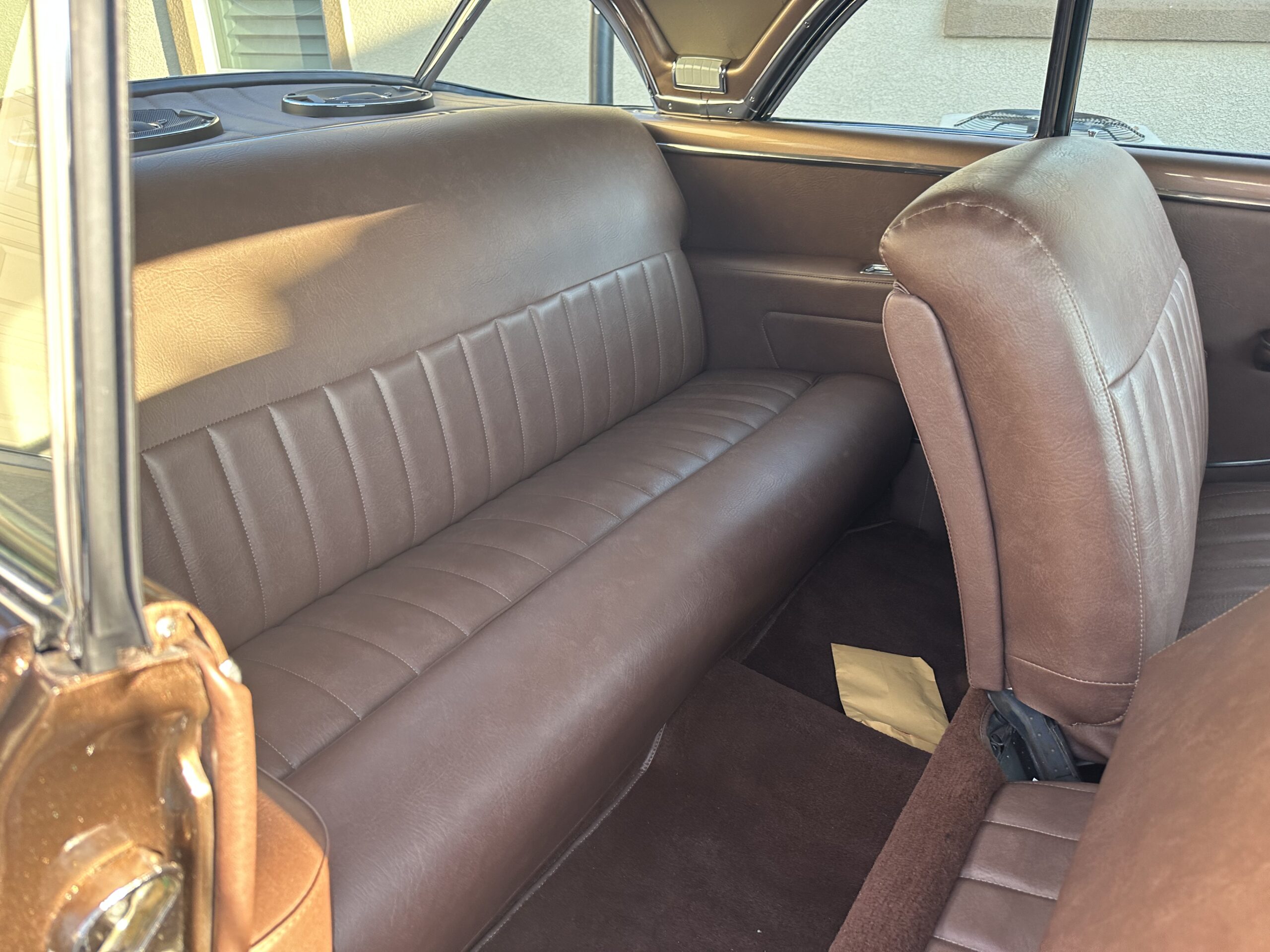 
								1951 Chevrolet Deluxe full									