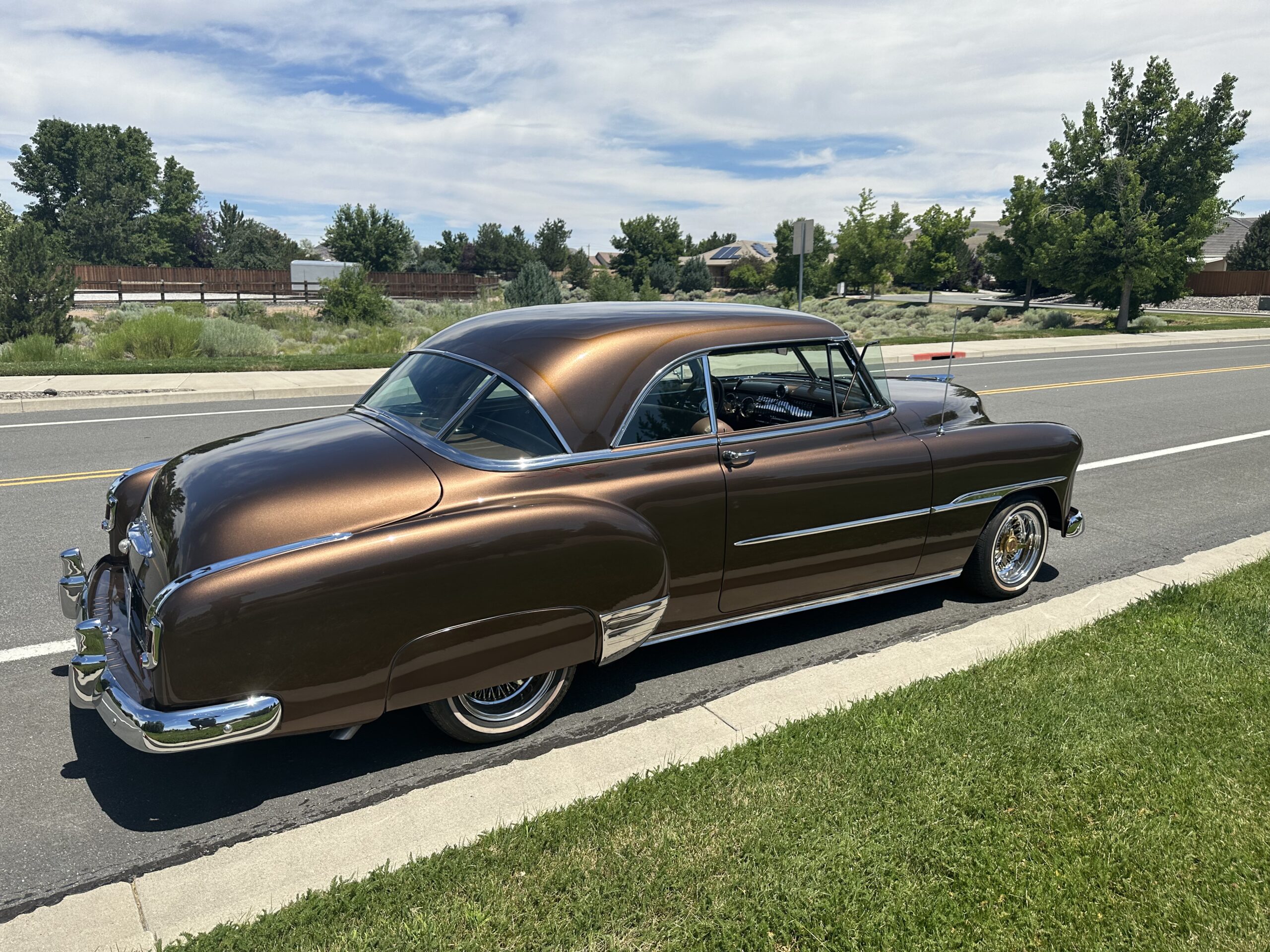 
								1951 Chevrolet Deluxe full									