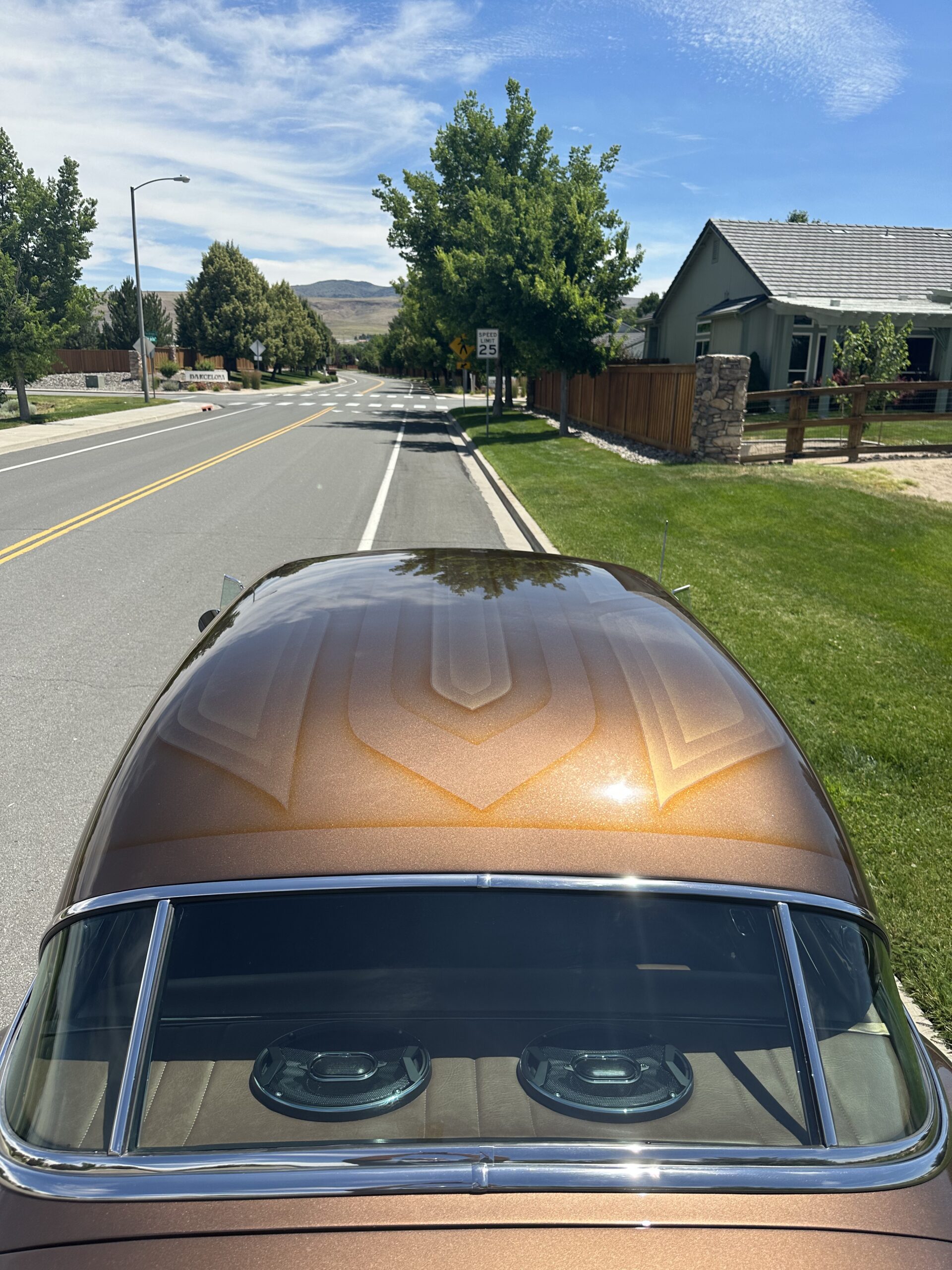 
								1951 Chevrolet Deluxe full									