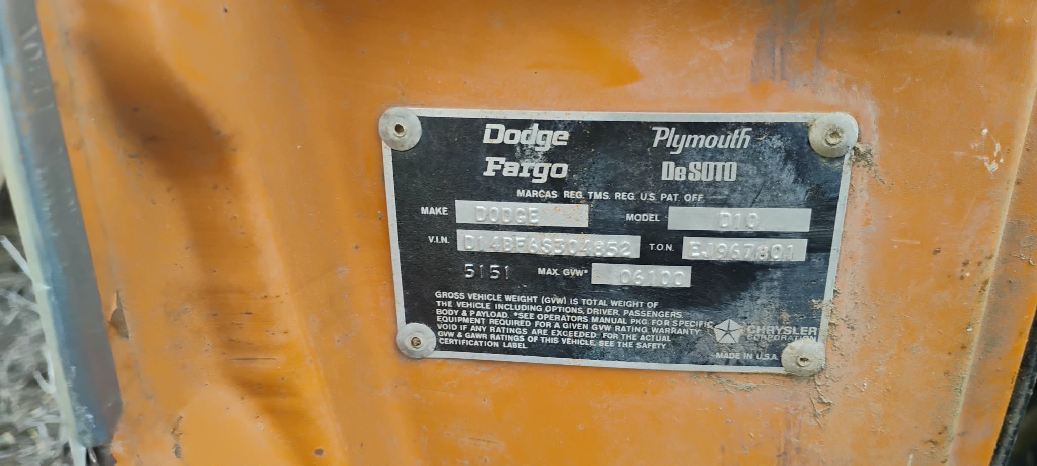 
								1976 Dodge 100 Pickup full									