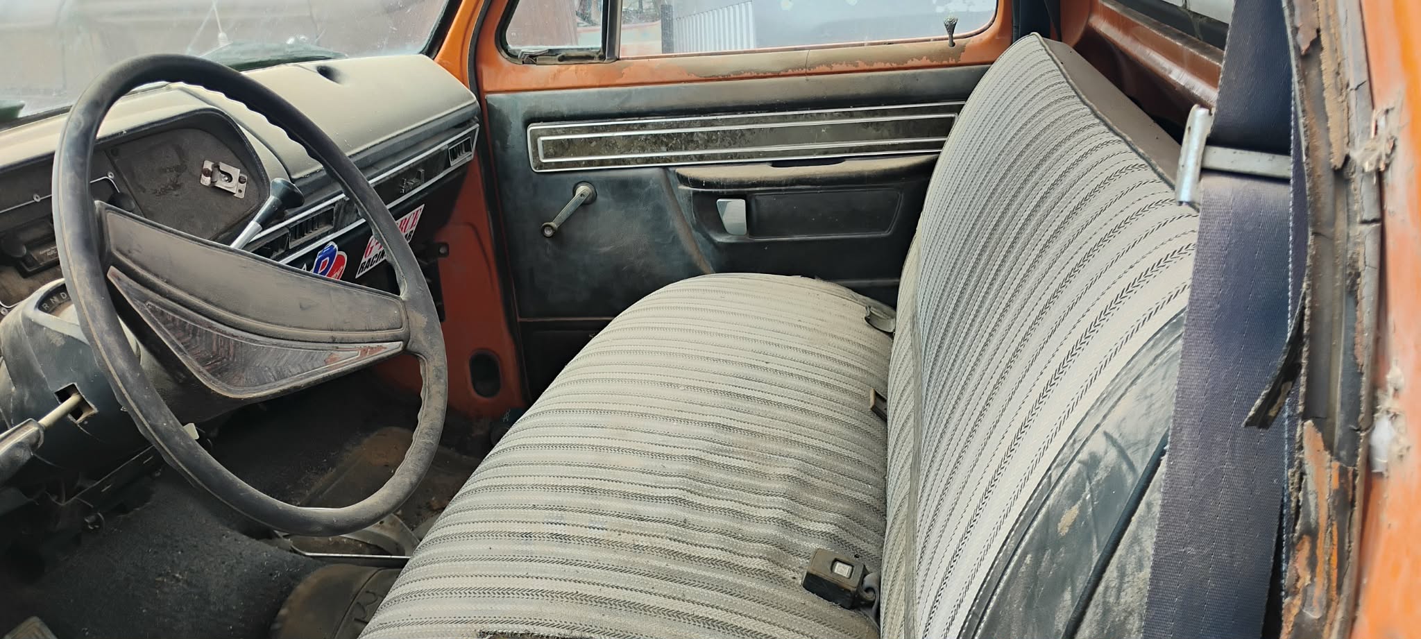 
								1976 Dodge 100 Pickup full									