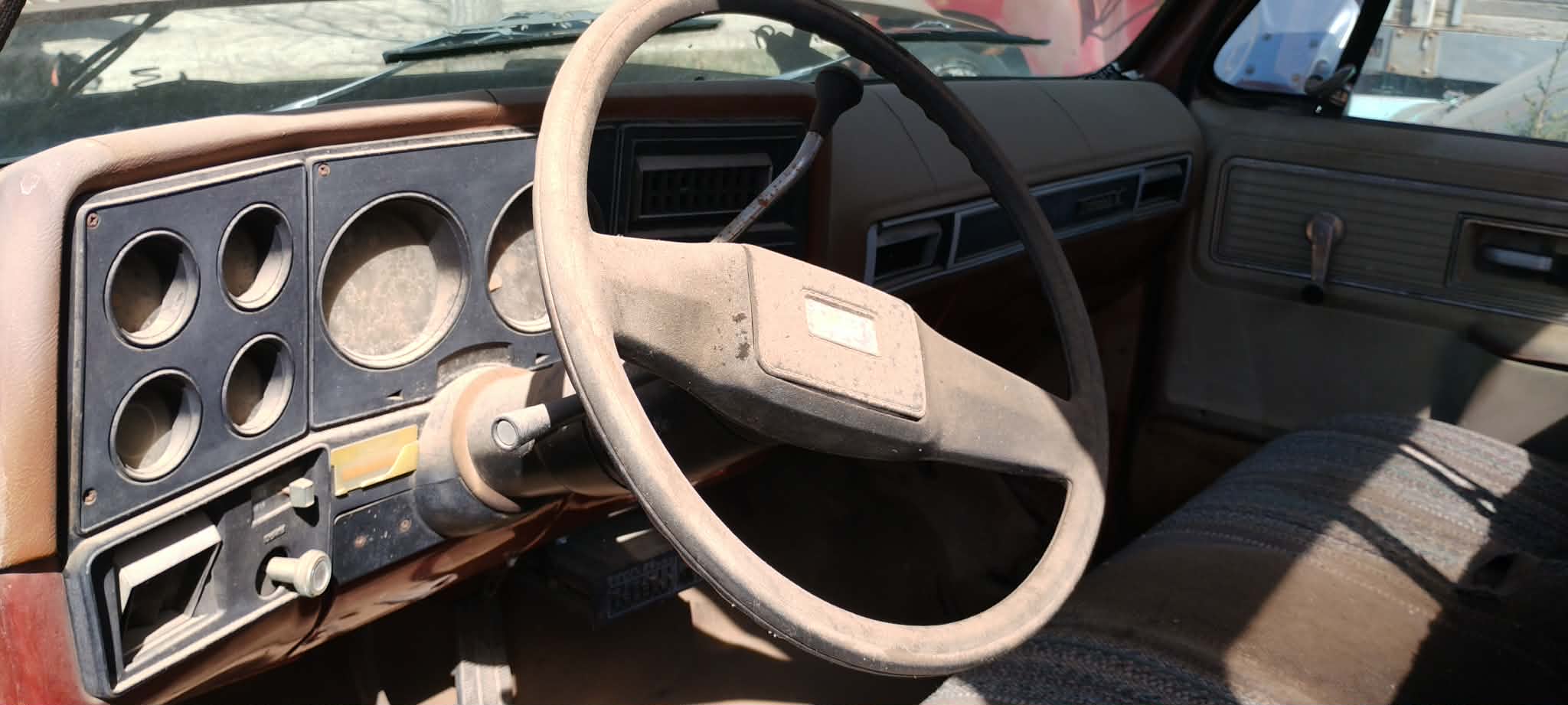 
								1973 Chevrolet C10 full									