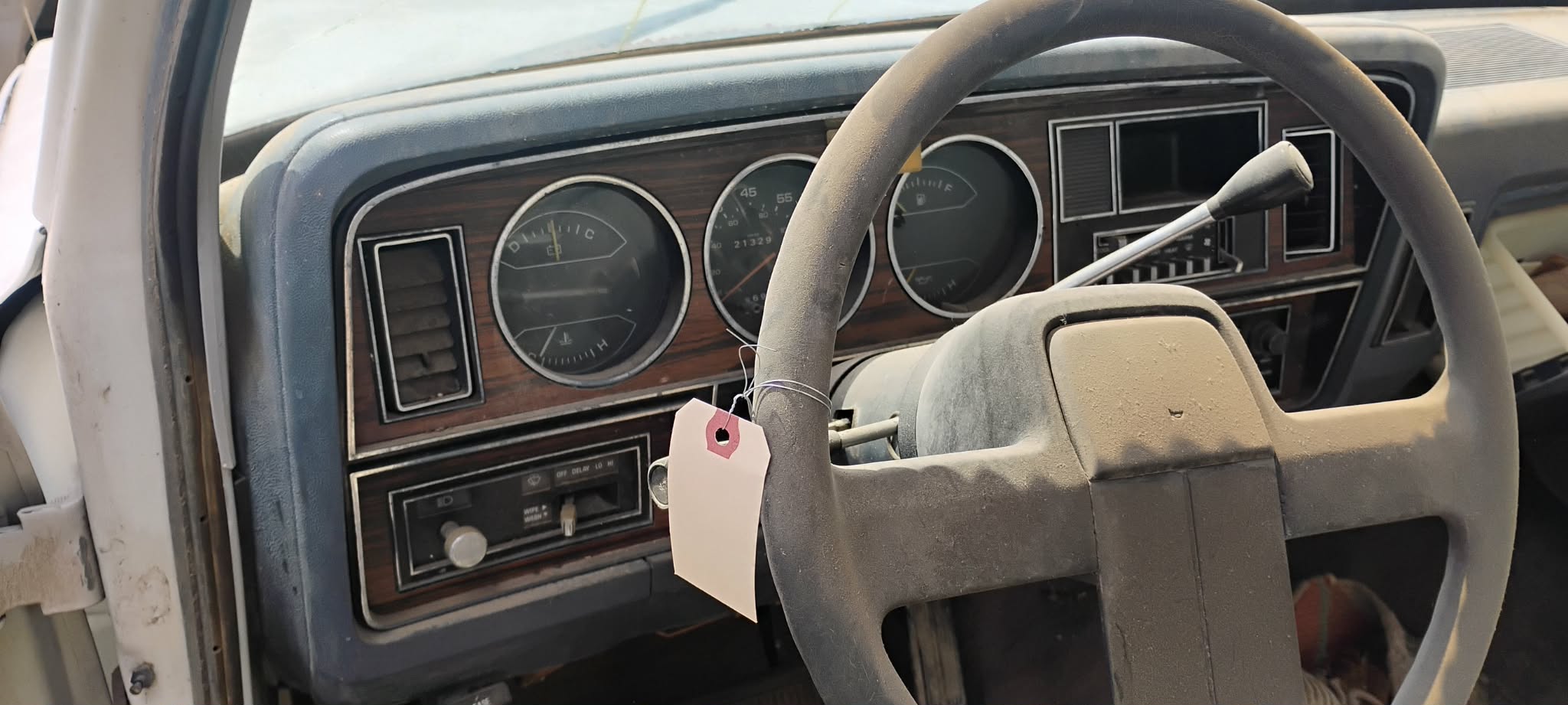 
								1985 Dodge D150 Pickup full									