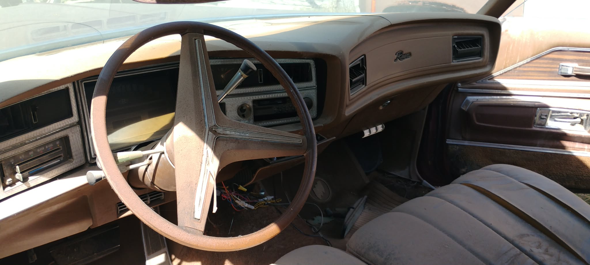 
								1972 Buick “Boat tail” Riviera full									