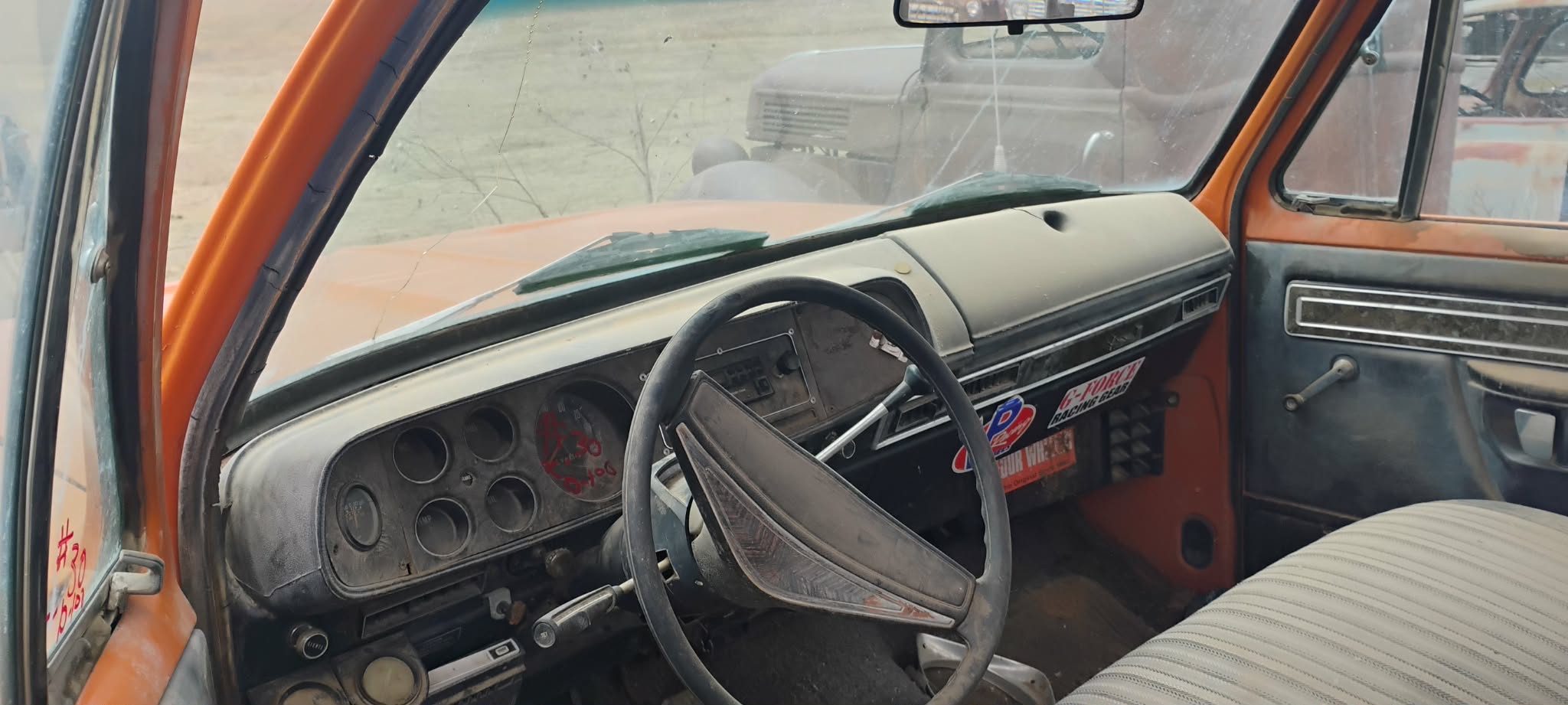 
								1976 Dodge 100 Pickup full									