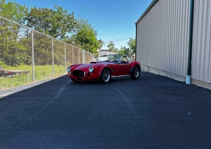 
								1965 Shelby Cobra Replica full									
