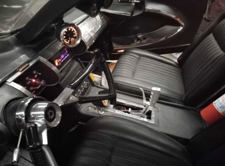 
								1957 Lincoln Premiere Batmobile Replica full									