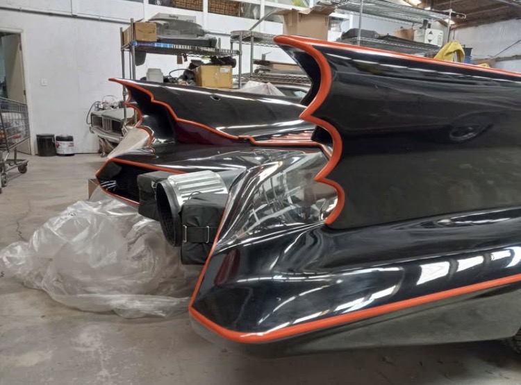 
								1957 Lincoln Premiere Batmobile Replica full									