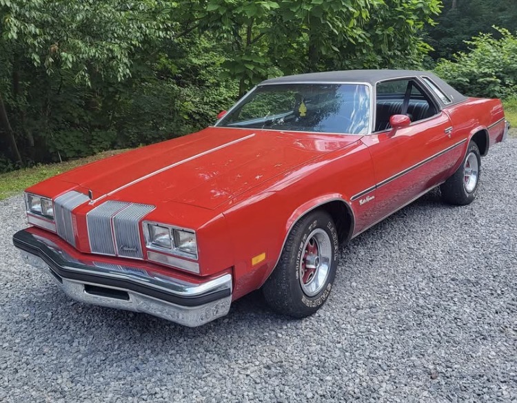 
								1976 Oldsmobile Cutlass Supreme full									
