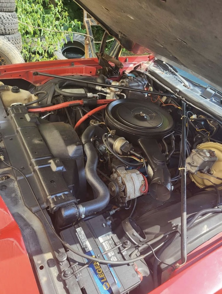 
								1976 Oldsmobile Cutlass Supreme full									